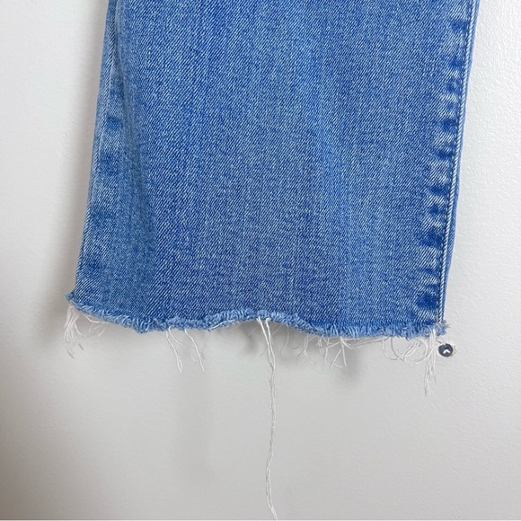 Gap Women’s High Rise Kick Fit Jean Medium Wash Size 26/2 Regular - Picture 4 of 12